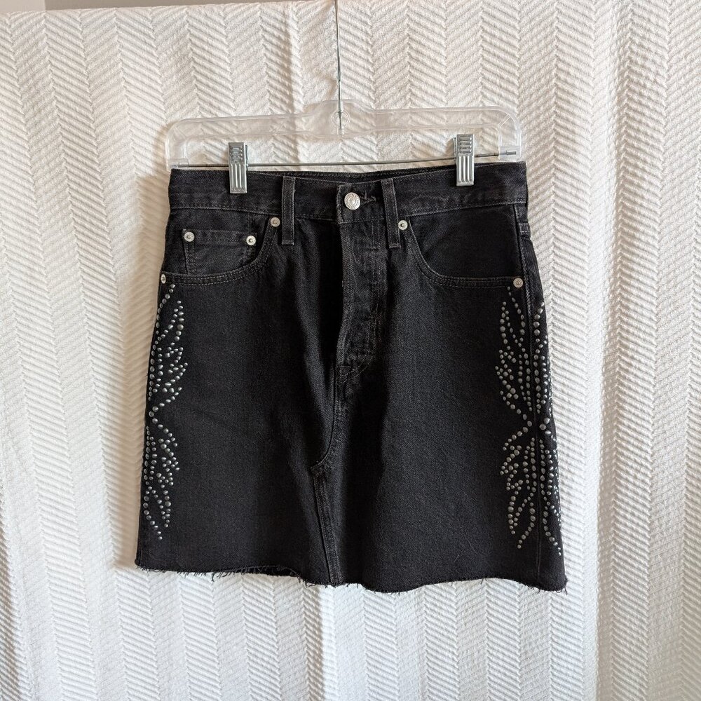 Levi’s High Rise Studded Black Denim Skirt Size 25 Western Grunge Streetwear